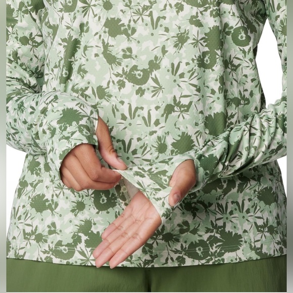 Columbia Women's Summit Valley Long Sleeve Crew - Picture 4 of 5